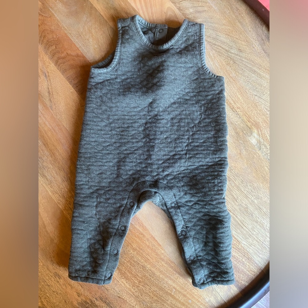 Pehr quilted baby overalls size 6-12